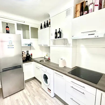 Apartment Just 200 Mt From Casino *